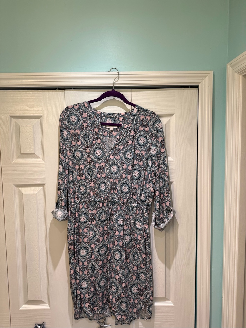 Women’s Pink and Green Patterned above the Knee-Length Dress